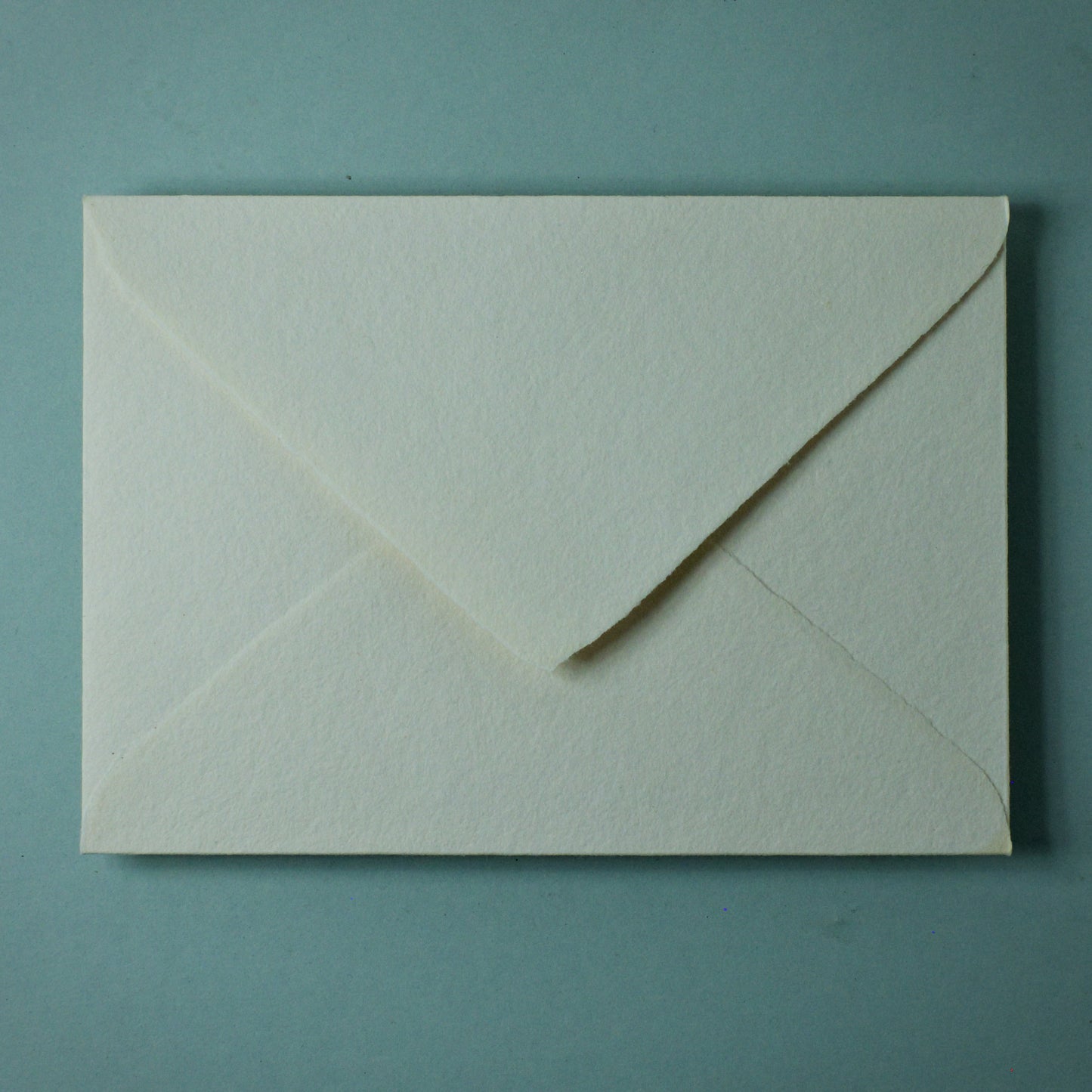 Büttenpapier-Umschlag C5 - Dreieckslasche - elfenbein