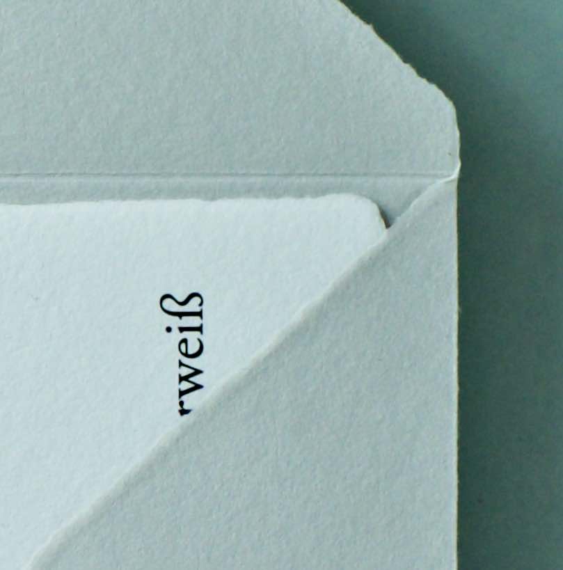 Büttenpapier-Umschlag C6 - Dreieckslasche - lichtgrau