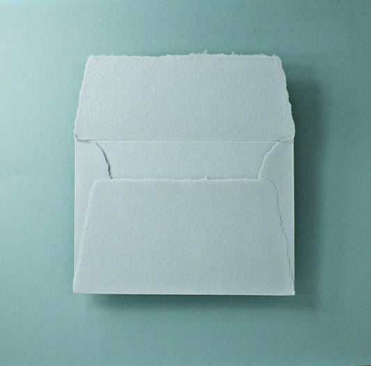 Büttenpapier-Umschlag C6 - Trapezlasche - lichtgrau