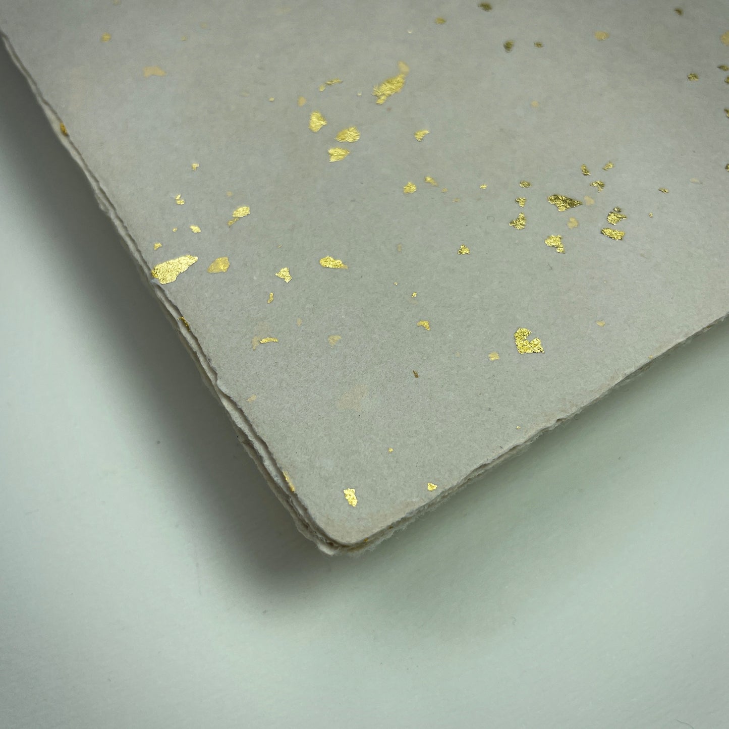Büttenpapier DIN-A4 - sand / Goldflocken