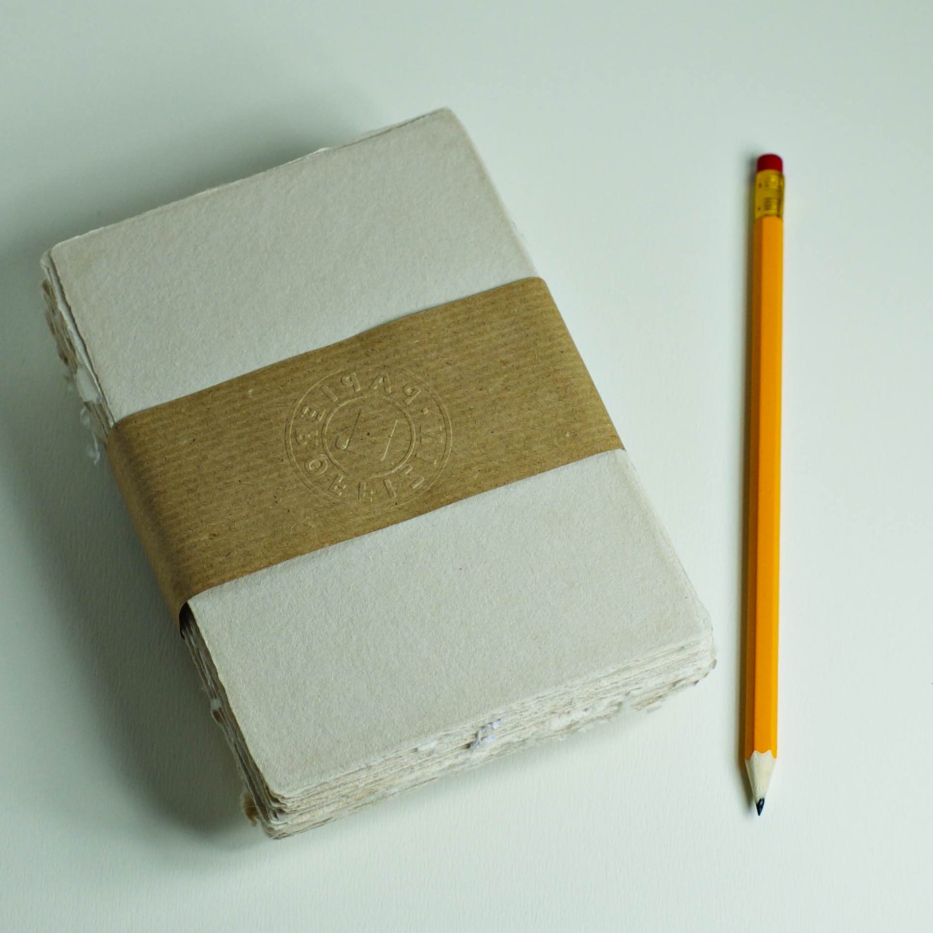 Baumwollkarte DIN-C6 - sand, handgeschöpftes Büttenpapier – paptera