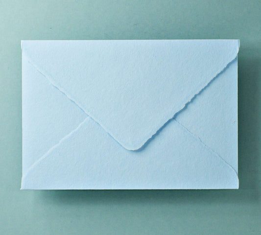 Büttenpapier-Umschlag C5 - Dreieckslasche  - babyblau