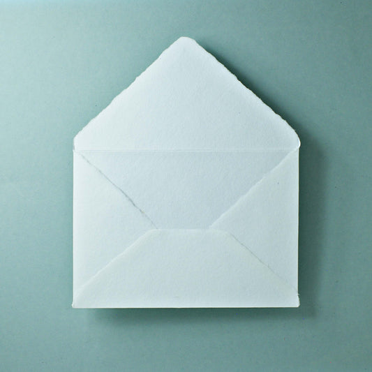 Büttenpapier-Umschlag C6 - Dreieckslasche  -  naturweiß