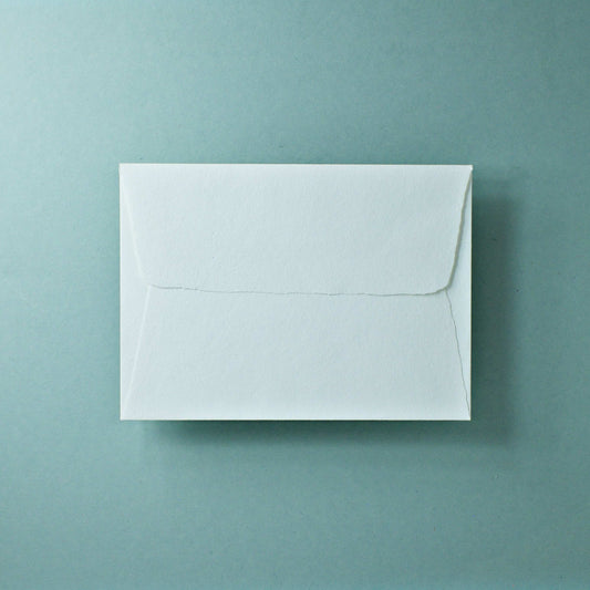 Büttenpapier-Umschlag C6 - Trapezlasche - naturweiß
