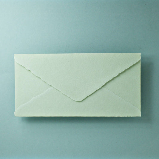 Büttenpapier-Umschlag DIN-lang - Dreieckslasche - matcha