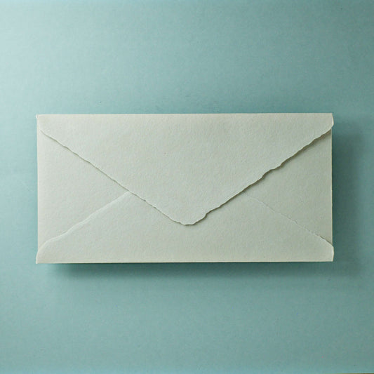 Büttenpapier-Umschlag DIN-lang - Dreieckslasche - sand