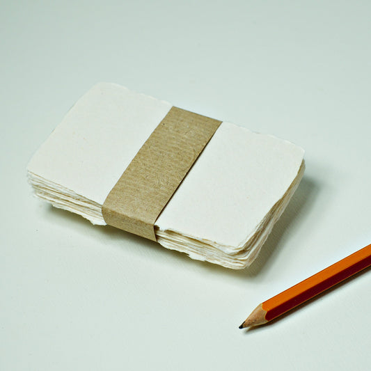 Büttenpapier Visitenkarten 90x50 elfenbein Stapel